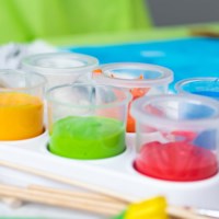 Paint pot holder - With 6 non-spill paint pots 125 ml
